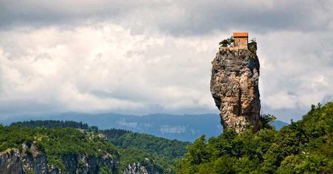 კაცხის სვეტი